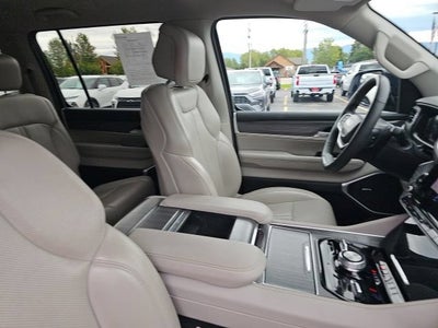 2024 Jeep Wagoneer L Series III