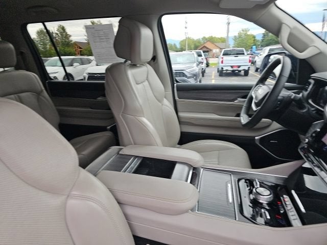 2024 Jeep Wagoneer L Series III
