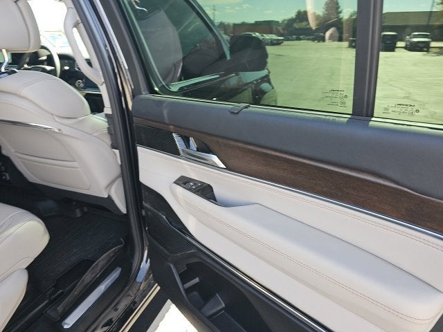 2023 Jeep Grand Wagoneer BASE