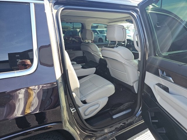 2023 Jeep Grand Wagoneer BASE