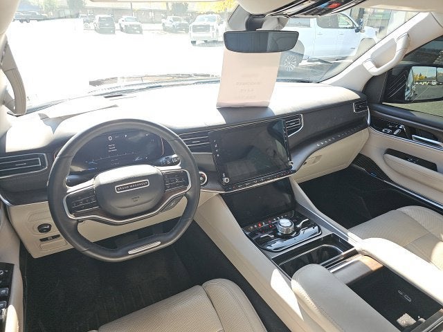 2023 Jeep Grand Wagoneer BASE