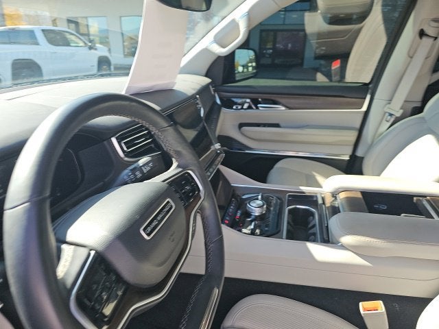 2023 Jeep Grand Wagoneer BASE