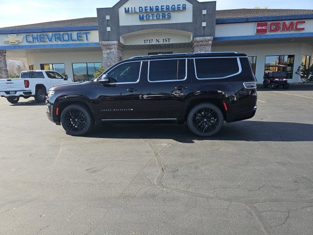 2023 Jeep Grand Wagoneer BASE