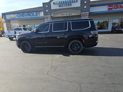 2023 Jeep Grand Wagoneer BASE