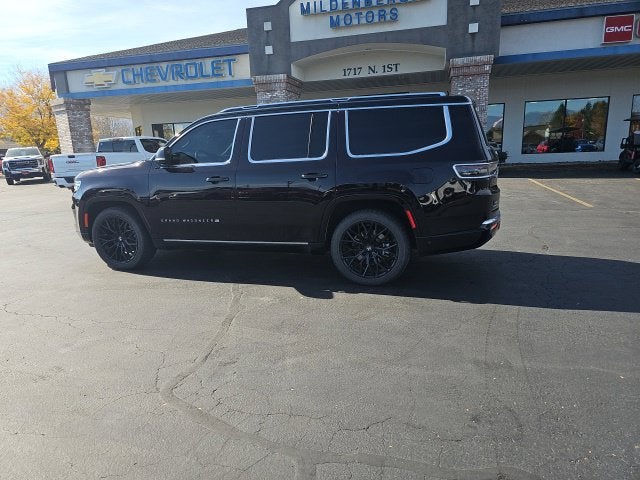 2023 Jeep Grand Wagoneer BASE