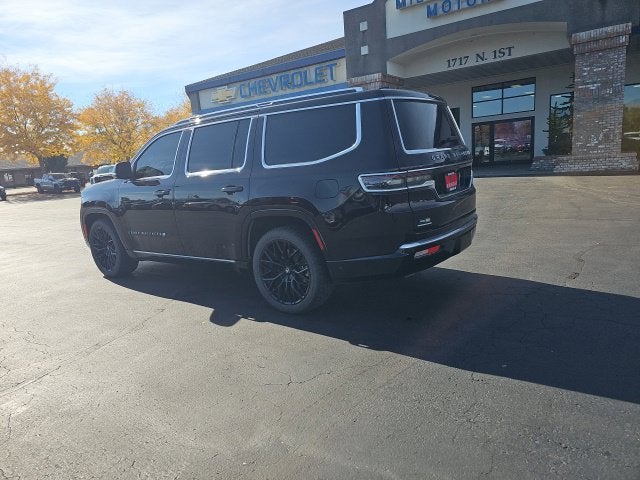 2023 Jeep Grand Wagoneer BASE