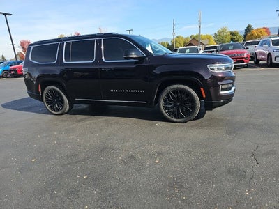 2023 Jeep Grand Wagoneer BASE