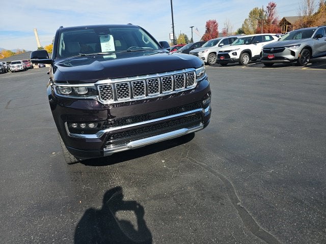 2023 Jeep Grand Wagoneer BASE