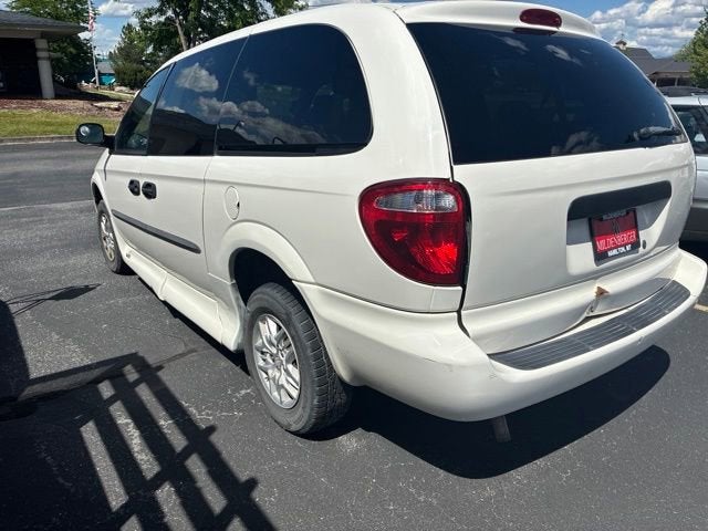 2004 Dodge Caravan SE