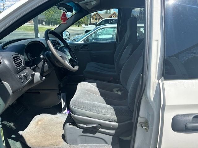 2004 Dodge Caravan SE
