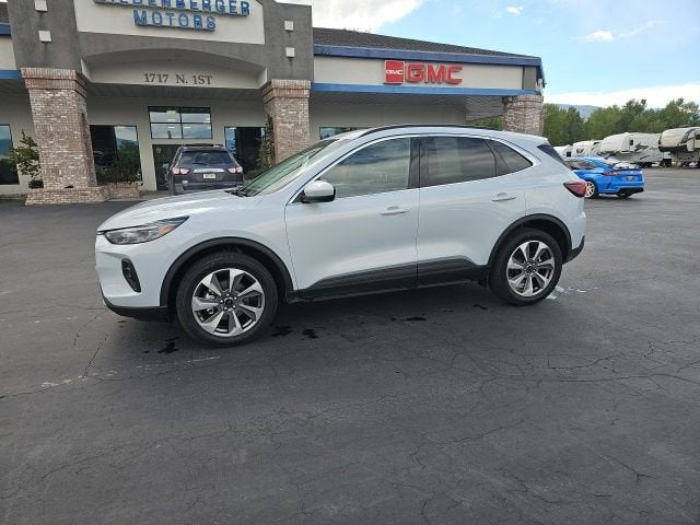 2025 Ford Escape Platinum