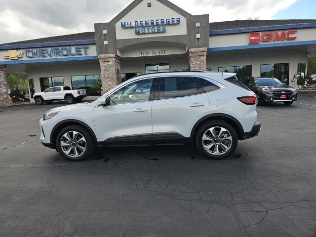 2025 Ford Escape Platinum