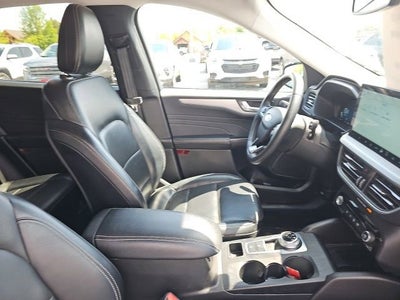 2025 Ford Escape Platinum