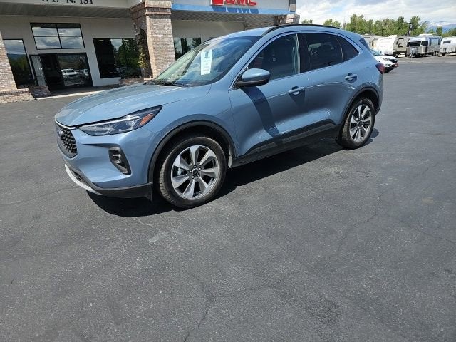 2025 Ford Escape Platinum