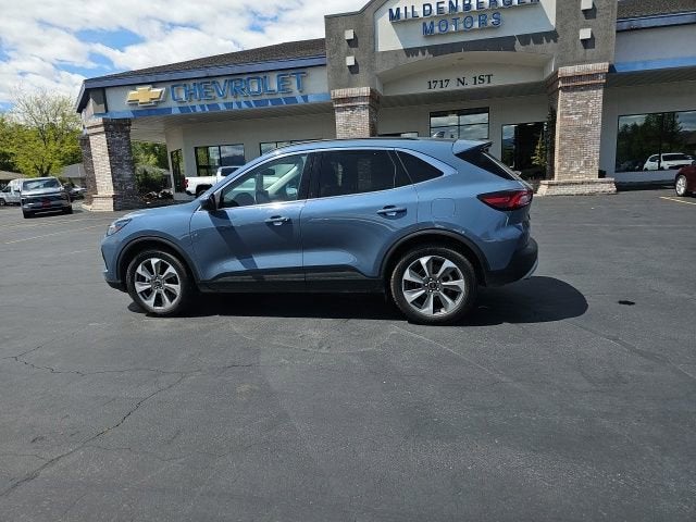 2025 Ford Escape Platinum