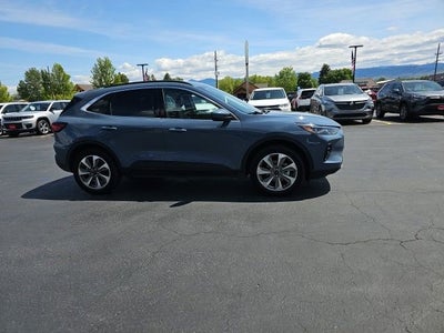 2025 Ford Escape Platinum