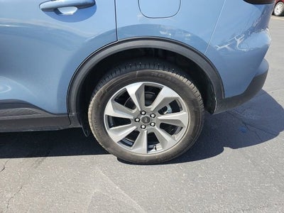 2025 Ford Escape Platinum