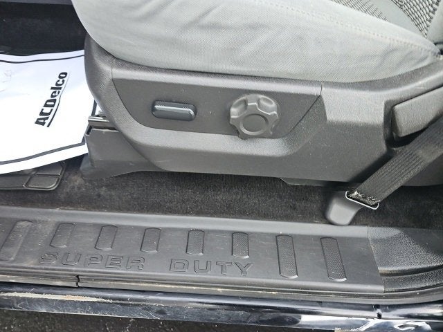 2016 Ford Super Duty F-250 SRW Lariat