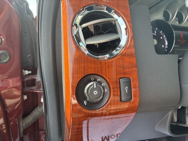 2016 Ford Super Duty F-350 DRW Lariat