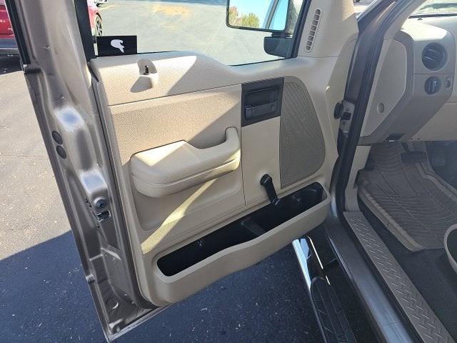 2004 Ford F-150 XL