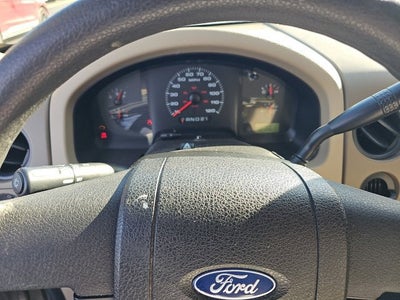 2004 Ford F-150 XL
