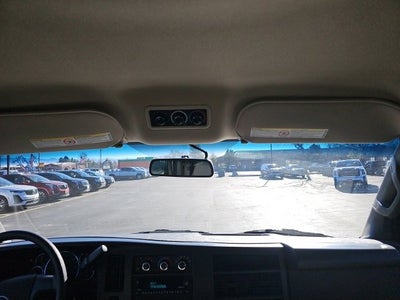 2023 Chevrolet Express Passenger 3500 1LS