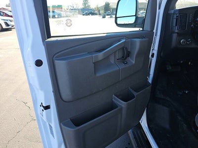 2023 Chevrolet Express Passenger 3500 1LS
