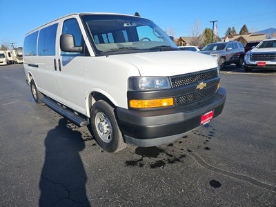 2023 Chevrolet Express Passenger 3500 1LS
