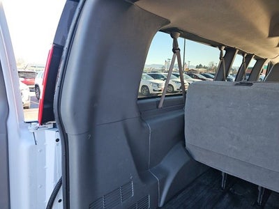 2023 Chevrolet Express Passenger 3500 1LS