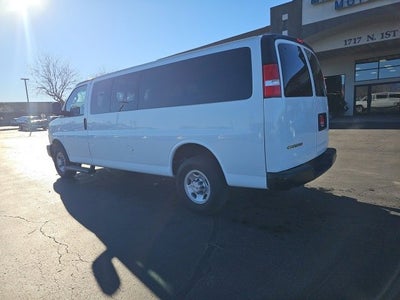 2023 Chevrolet Express Passenger 3500 1LS