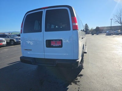 2023 Chevrolet Express Passenger 3500 1LS