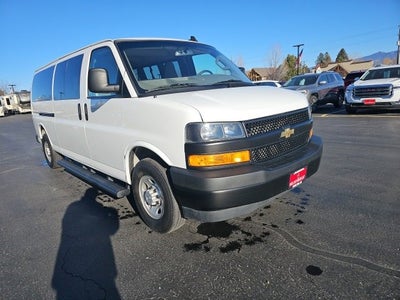 2023 Chevrolet Express Passenger 3500 1LS