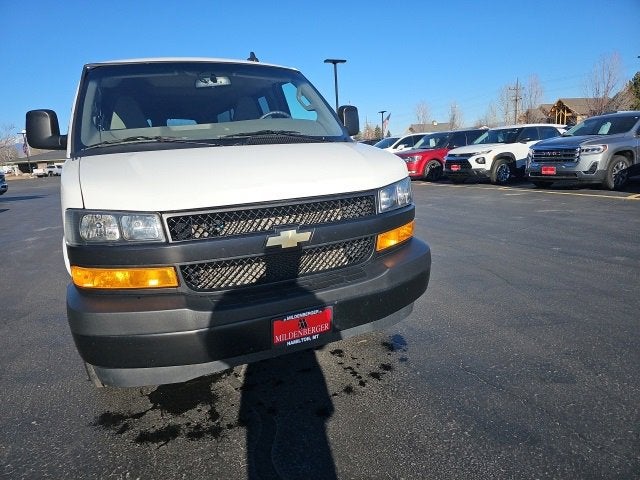 2023 Chevrolet Express Passenger 3500 1LS