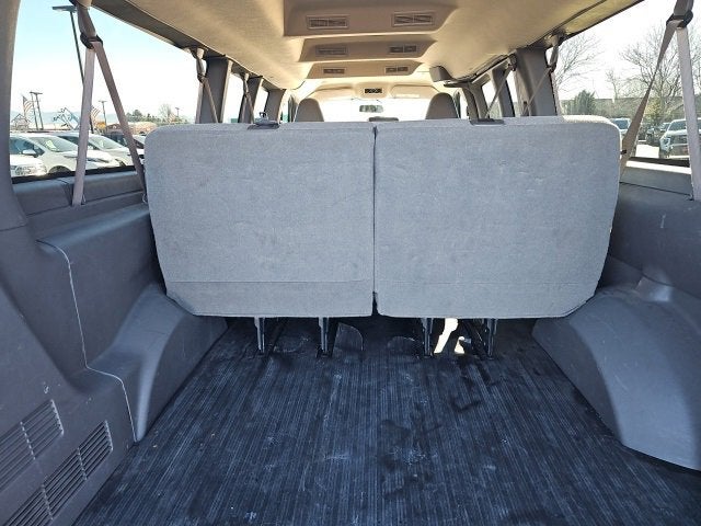 2023 Chevrolet Express Passenger 3500 1LS