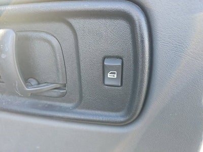 2023 Chevrolet Express Passenger 3500 1LS