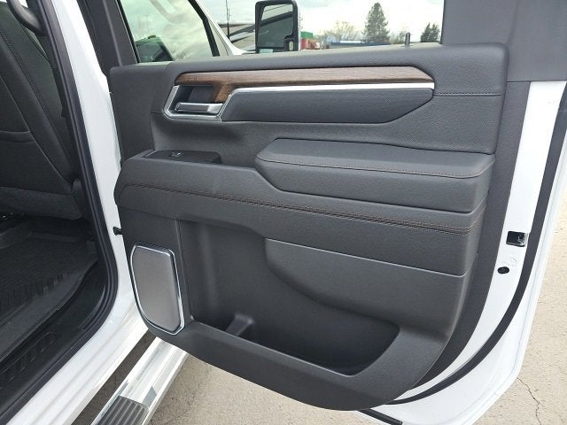 2025 Chevrolet Silverado 3500 HD High Country