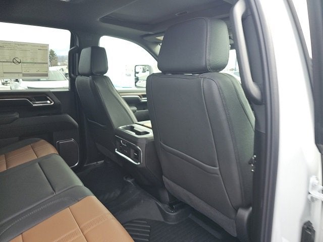 2025 Chevrolet Silverado 3500 HD High Country