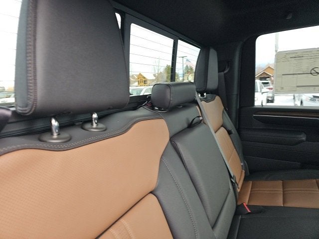 2025 Chevrolet Silverado 3500 HD High Country