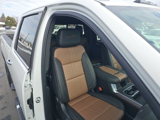 2025 Chevrolet Silverado 3500 HD High Country