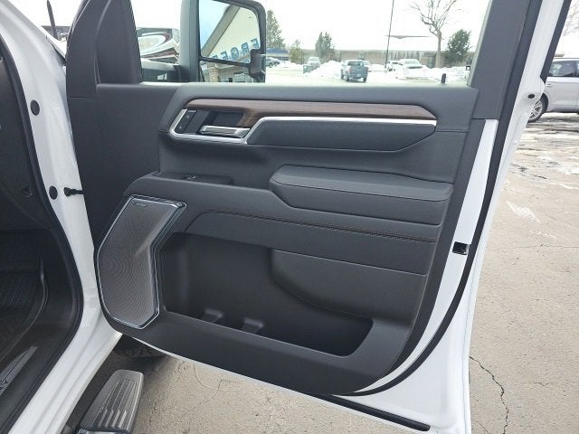 2025 Chevrolet Silverado 3500 HD High Country