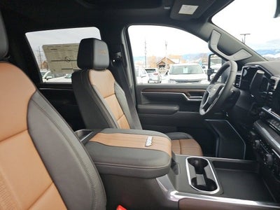 2025 Chevrolet Silverado 3500 HD High Country