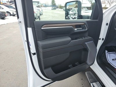 2025 Chevrolet Silverado 3500 HD High Country