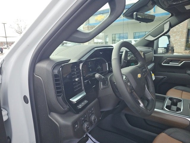 2025 Chevrolet Silverado 3500 HD High Country