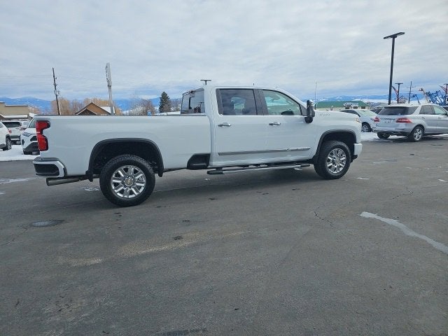 2025 Chevrolet Silverado 3500 HD High Country