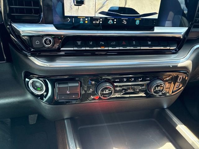 2025 Chevrolet Silverado 3500 HD High Country DRW