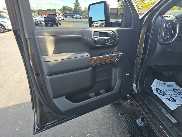 2022 Chevrolet Silverado 3500 HD High Country
