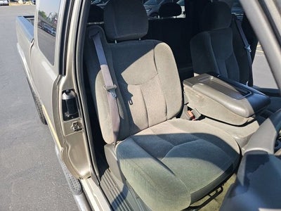 2003 Chevrolet Silverado 2500 HD LS