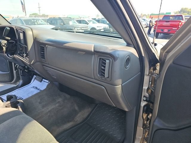 2003 Chevrolet Silverado 2500 HD LS