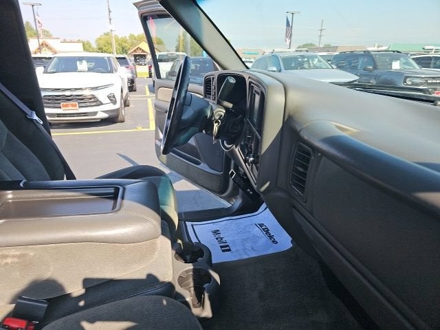 2003 Chevrolet Silverado 2500 HD LS