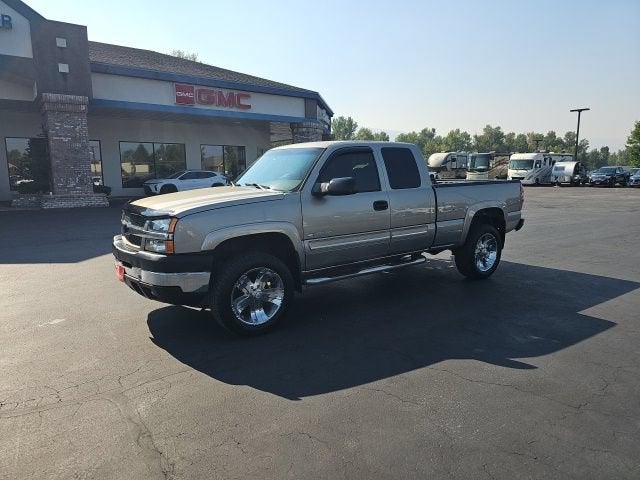 2003 Chevrolet Silverado 2500 HD LS